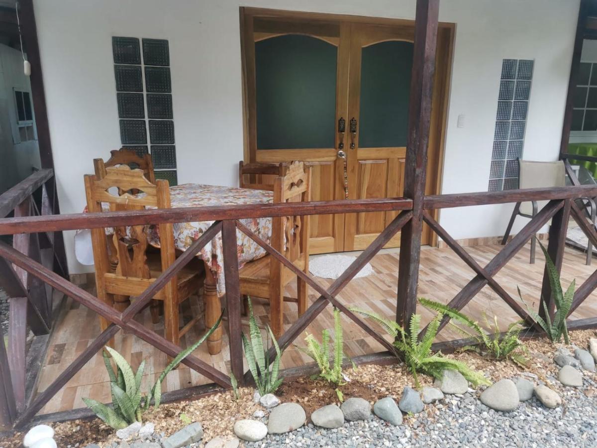 Hostal Cecilia Puerto Viejo de Talamanca Eksteriør billede