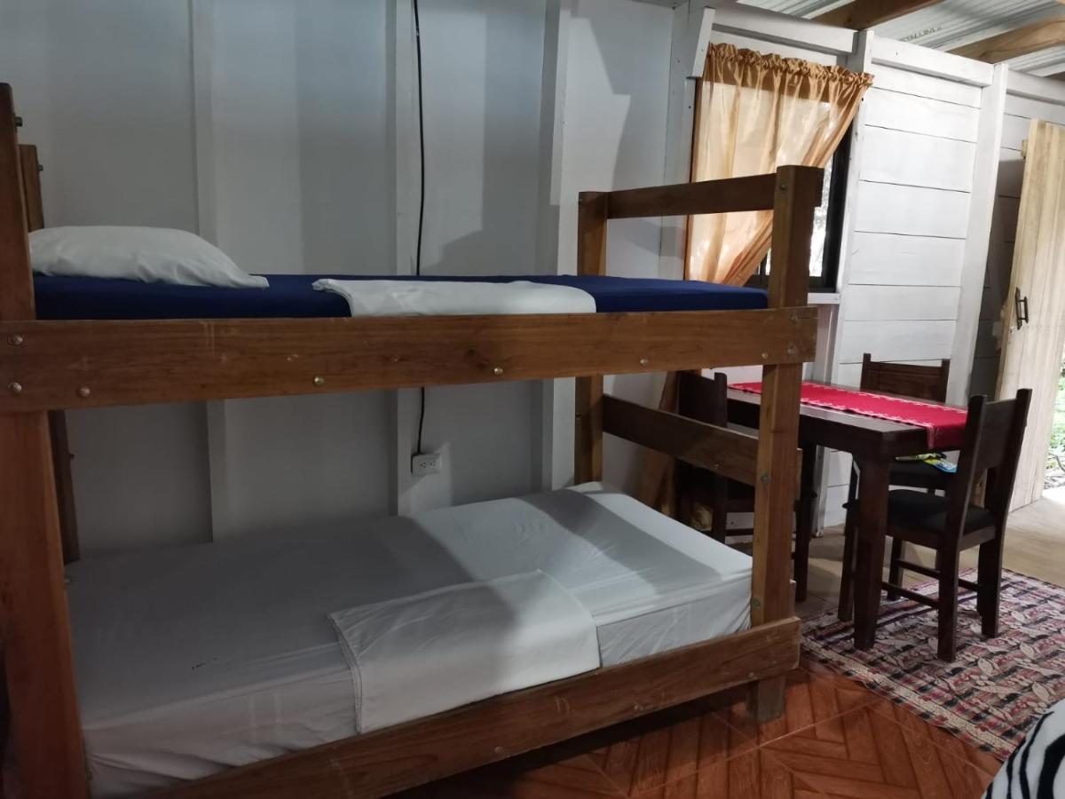 Hostal Cecilia Puerto Viejo de Talamanca Eksteriør billede