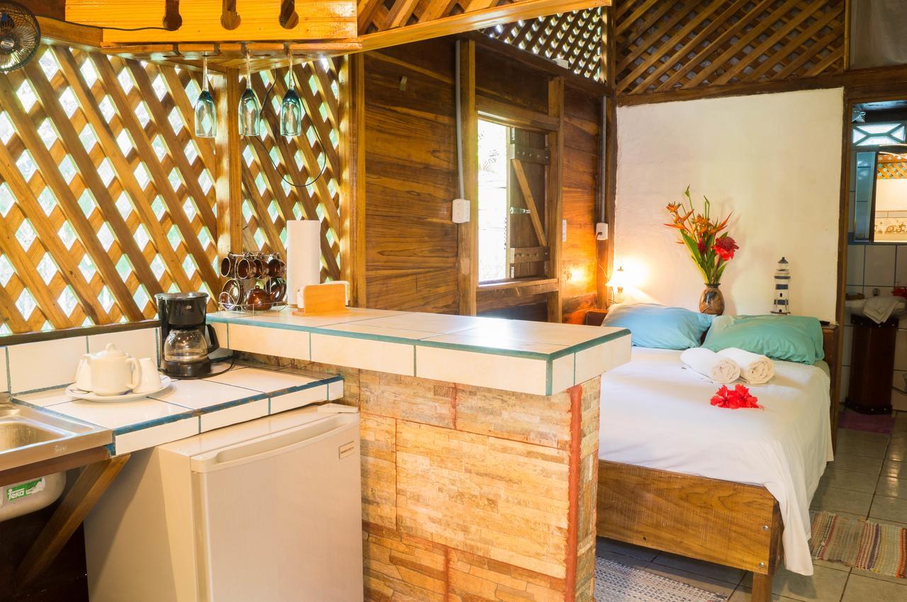 Hostal Cecilia Puerto Viejo de Talamanca Eksteriør billede