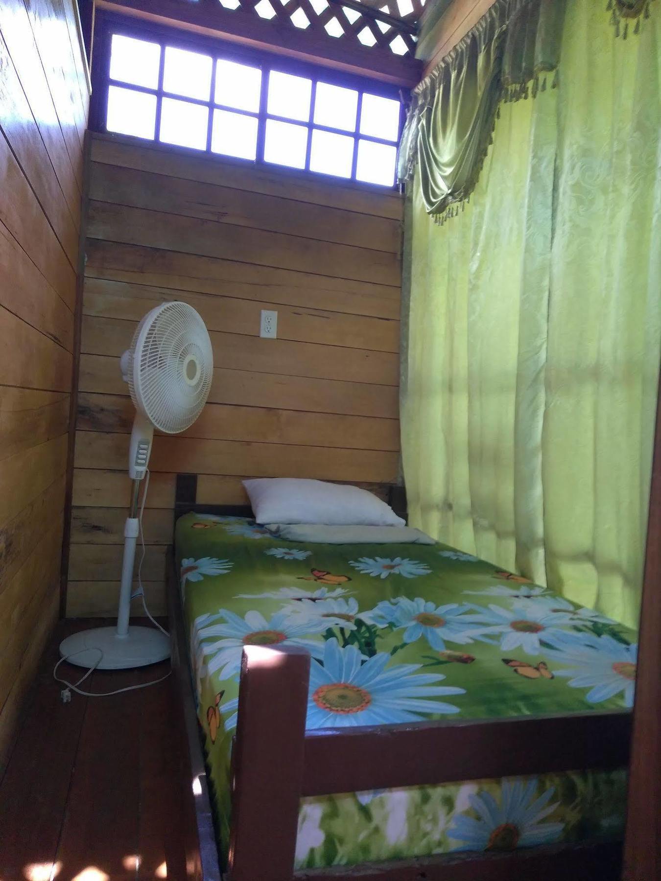 Hostal Cecilia Puerto Viejo de Talamanca Eksteriør billede